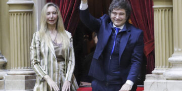 El presidente Javier Milei y la secretaria general Karina Milei.