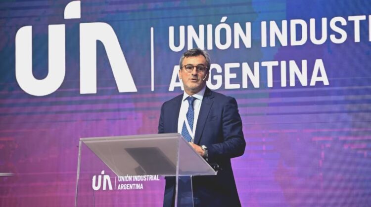 UIA