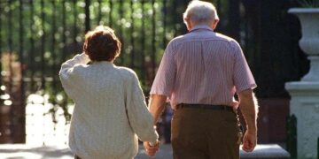 La falta de ingresos ya afecta al 46% de los hogares con adultos mayores