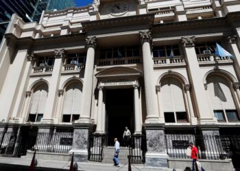 14 provincias volvieron al déficit financiero y crece la presión fiscal