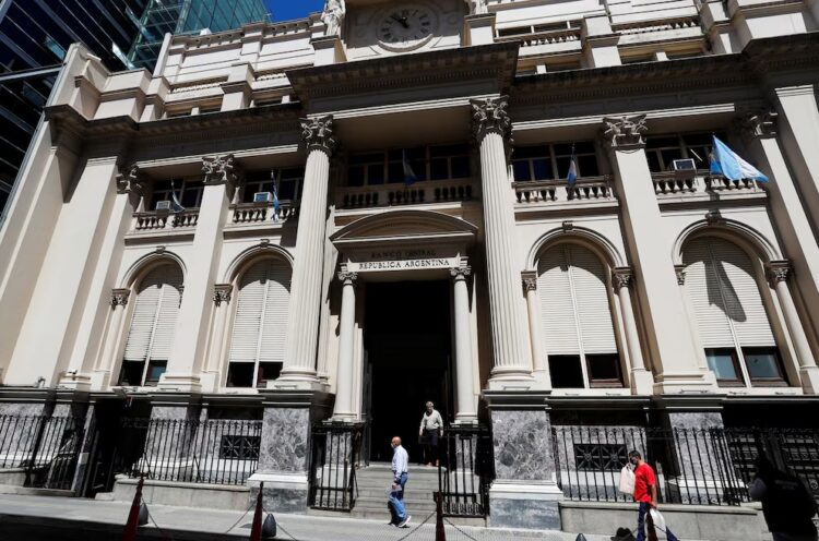 14 provincias volvieron al déficit financiero y crece la presión fiscal El rojo financiero provincial alcanzó al 0,46% del PBI durante 2025.