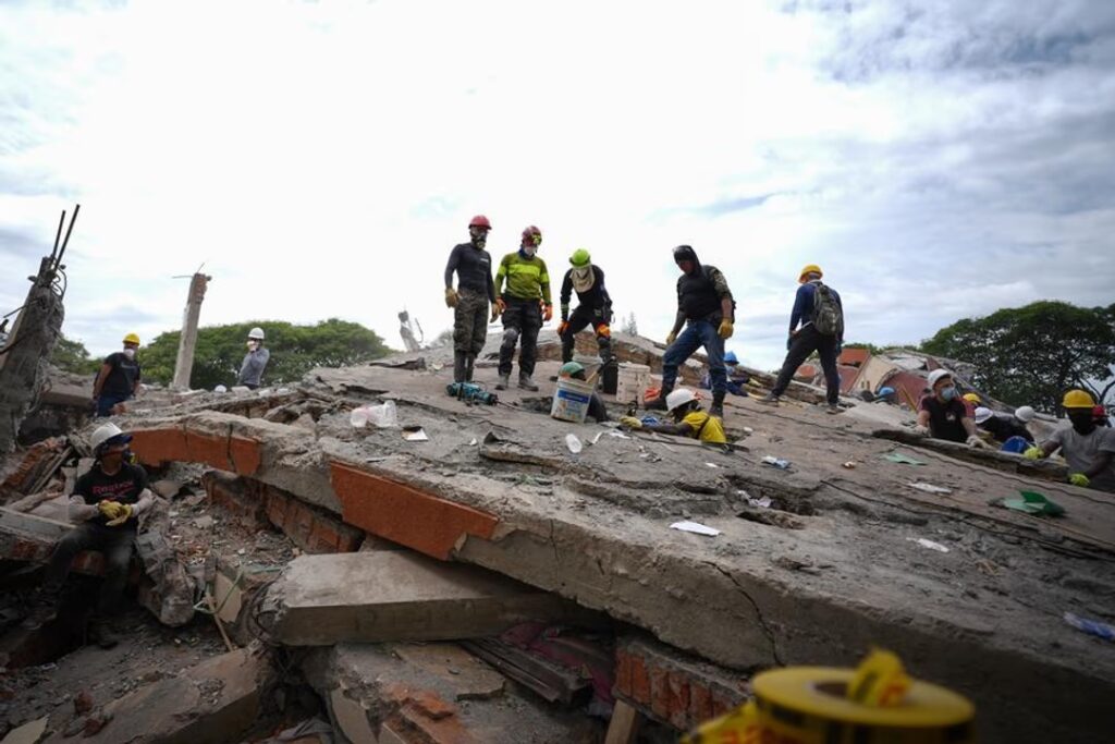 Colombia: la cifra de muertos por el terremoto asciende a 281 y hay 379 desaparecidos Colombia: la cifra de muertos por el terremoto asciende a 281 y hay 379 desaparecidos
