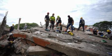 Colombia: la cifra de muertos por el terremoto asciende a 281 y hay 379 desaparecidos Colombia: la cifra de muertos por el terremoto asciende a 281 y hay 379 desaparecidos