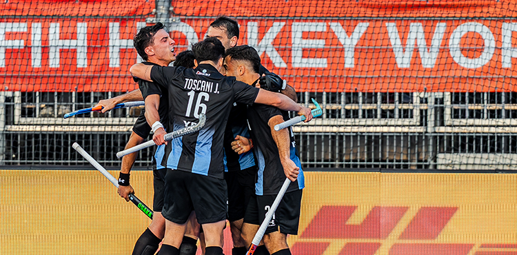 Los Leones vencieron 3 a 1 a Inglaterra y mantienen la ilusión intacta Los Leones definirán el lunes 24 de agosto frente a India sus posibilidades de avanzar a las semifinales del Mundial 2026.