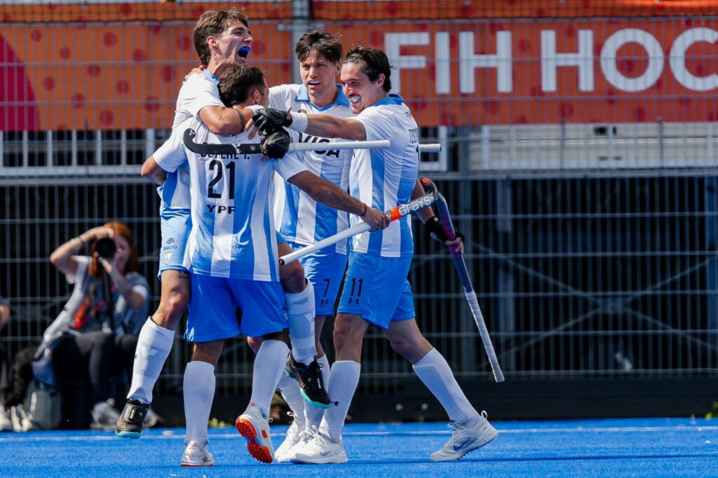 Los Leones derrotaron a India y quedaron a un paso de avanzar a las semifinales Los Leones derrotaron a India y quedaron a un paso de avanzar a las semifinales