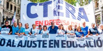 Los docentes inician un mes lleno de protestas