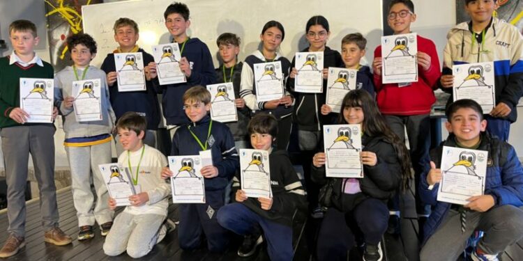 Olimpíada Matemática Ñandú: 44 estudiantes participarán de la instancia regional Los mejores desempeños accederán a la etapa nacional que se realizará en octubre.