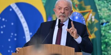 Lula baja la tensión: dijo que las relaciones deben guiarse “por intereses de Estado” Lula baja la tensión: dijo que las relaciones deben guiarse “por intereses de Estado”