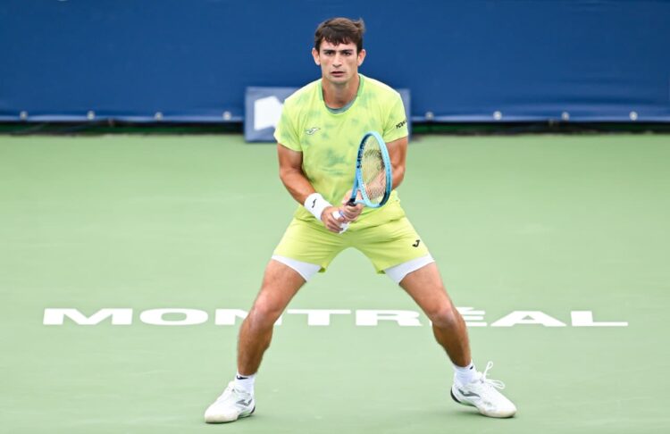 Navone eliminó a Berrettini en su debut en el Masters 1000 de Montreal El oriundo de 9 de julio se hizo fuerte en la superficie dura y eliminó al número 6 del mundo.
