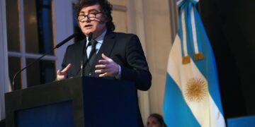 Javier Milei: "Los hijos de p... prebendarios tienen que quebrar" Javier Milei: «Los hijos de p… prebendarios tienen que quebrar»