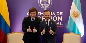 Milei se reunió con Abelardo de la Espriella y asistió a su asunción presidencial