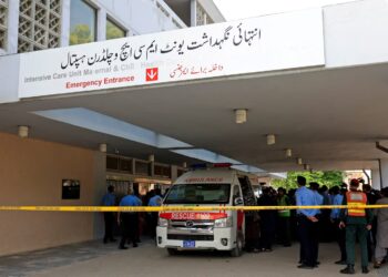 Murieron 14 recién nacidos en un incendio en un hospital de Pakistán Murieron 14 recién nacidos en un incendio en un hospital de Pakistán