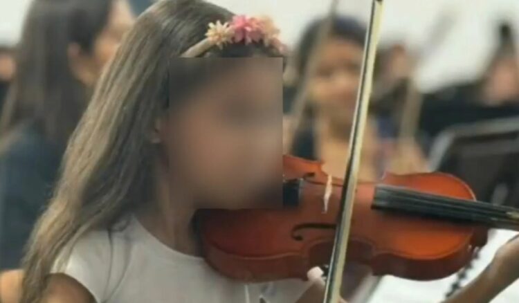 Murió Romina Rivera Cruz, la violinista que tocó ante el papa Francisco Romina Rivera Cruz padecía fibrosis quística, una enfermedad crónica que enfrentó con disciplina artística. Foto: gentileza.