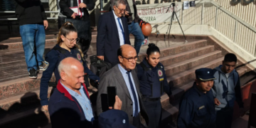 Oscar González en Tribunales de Villa Dolores. Foto: Comercio y Justicia.