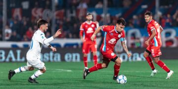 Penal en contra y con uno menos: Belgrano rescató un empate en su visita a Tigre Penal en contra y con uno menos: Belgrano rescató un empate en su visita a Tigre