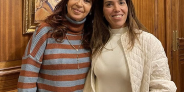 Piden investigar los movimientos de Cristina Kirchner en su vivienda