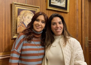 Piden investigar los movimientos de Cristina Kirchner en su vivienda