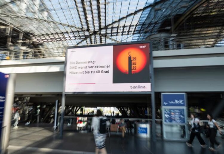 Ola de calor en Alemania: dan a conocer el saldo de muertos por las altas temperaturas Postal veraniega de Berlín.