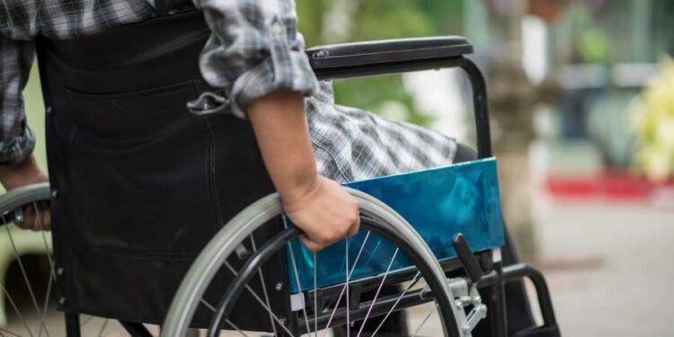 Prestadores de discapacidad denuncian deudas y buscan forzar pagos de PAMI e Incluir Salud.