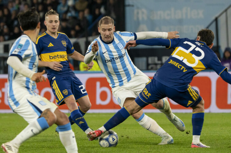 Racing y Boca repartieron puntos en un clásico intenso NOTICIAS ARGENTINAS
BAIRES, AGOSTO 23:Escena del partido entre Racing Club de Avellaneda y Boca Juniors, por la sexta fecha del Torneo Clausura 2026. FOTO NA: Claudio Fanchi