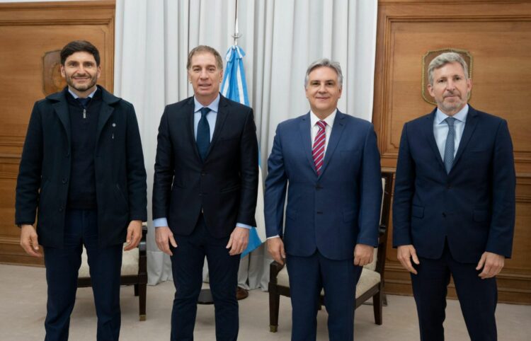 Llaryora, Pullaro y Frigerio llevaron sus reclamos a la Casa Rosada El encuentro en Casa Rosada fue meramente institucional.
