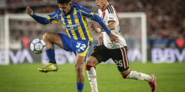 River perdió con Rosario Central y explotó el Monumental que pidió por la vuelta de Ramón
