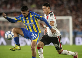 River perdió con Central y explotó el Monumental, que pidió por la vuelta de Ramón
