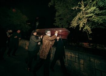 Salas Velatorias: una batalla cultural que se juega en los escenarios
