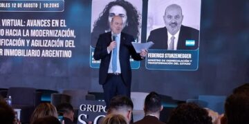 Sturzenegger: “Hemos crecido 10% tras 15 años de estancamiento” Sturzenegger: “Hemos crecido 10% tras 15 años de estancamiento”