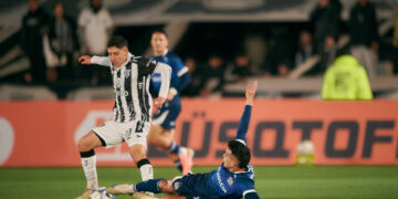 Talleres en crisis: pierde, no reacciona y el ciclo de Sampaoli está en duda
