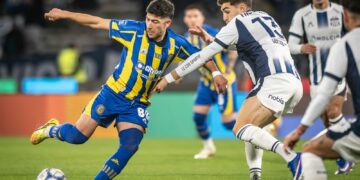 Talleres arrancó con todo el segundo tiempo y le gana 2-0 a Rosario Central Talleres arrancó con todo el segundo tiempo y le gana 2-0 a Rosario Central