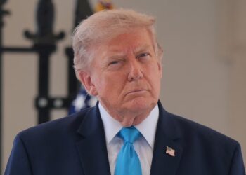 Trump advirtió que Irán enfrenta su «última oportunidad» para firmar un acuerdo