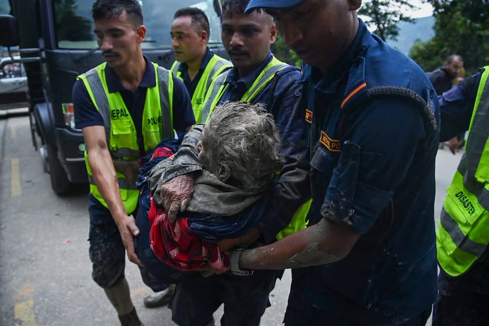 Un meteorólogo analizó el fenómeno que dejó cientos de muertos en Nepal Un meteorólogo analizó el fenómeno que dejó cientos de muertos en Nepal