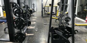 Un hombre se descompensó y murió en un gimnasio