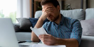 Un informe de la UNC advierte que 7 de cada 10 cordobeses se quedan sin ingresos el 20 del mes cordobes