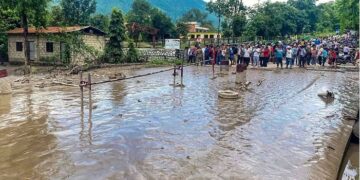 Una zona afectada por las inundaciones repentinas en el distrito de Nuwakot, Nepal.