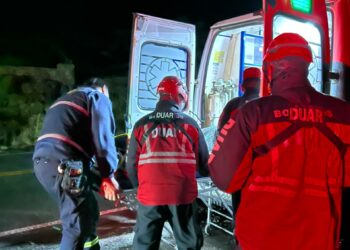 Se fracturó el tobillo mientras hacía senderismo y fue rescatada por el DUAR