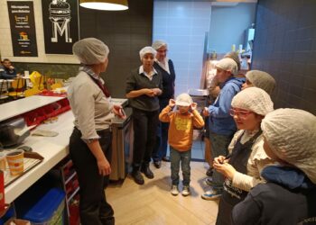 Entre cocinas impecables y trabajo en equipo: la rica experiencia en un McDonald’s