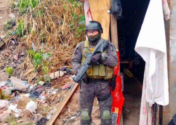 Vendían cocaína en las vías del tren y fueron detenidos tras un operativo de la FPA Vendían cocaína en las vías del tren y fueron detenidos tras un operativo de la FPA