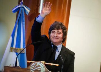 Milei vuelve a la escena pública con un discurso por el homenaje a San Martín