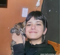Buscan a una adolescente de 17 años que fue vista por última vez en Alta Gracia Julieta Alejandra Farfan, de 17 años, fue vista por última vez el domingo por la noche en barrio Parque Virrey de Alta Gracia y es intensamente buscada.