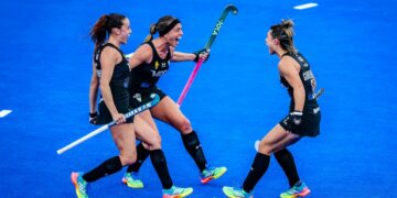 Las Leonas vencieron 2-0 a Escocia y avanzaron a la segunda fase