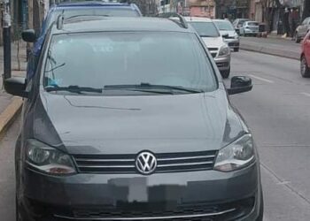 Tres detenidos tras un robo a un vehículo de alquiler