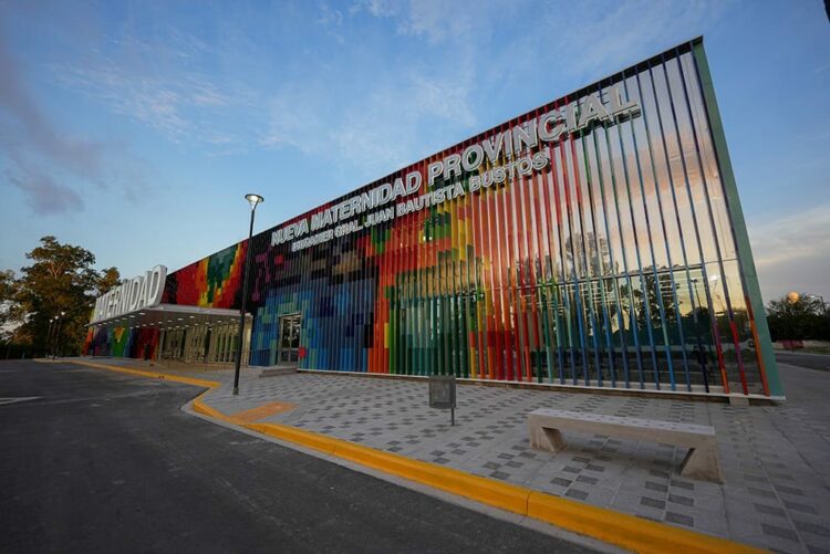 Este viernes jornada especial de vacunación en la Maternidad Provincial La Maternidad Provincial será sede este viernes de una jornada especial de vacunación, con dosis gratuitas para todas las edades y vacunas contra el dengue, Covid-19 y el VSR.