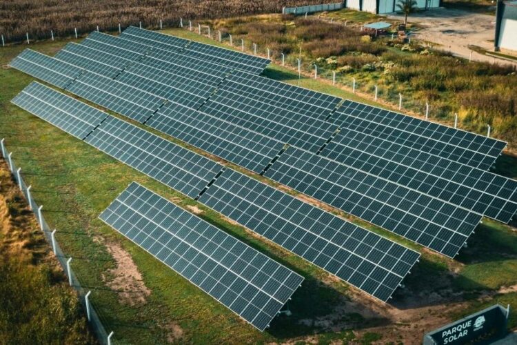 Córdoba concentra el 33% de la generación distribuida renovable y es líder en el país La provincia impulsa modelos comunitarios innovadores, como los parques solares de Oncativo y Arroyo Cabral.