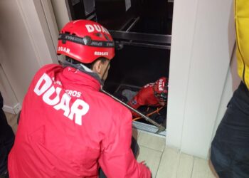 Murió un guardia de seguridad tras quedar atrapado en un ascensor