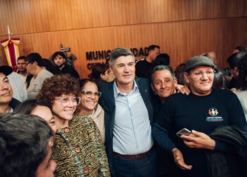 "Córdoba Juega Limpio": lanzan un programa ambiental para centros vecinales : El Programa Ambiental para Centros Vecinales 2026 fue presentado en el Palacio 6 de Julio y buscará incorporar a 66 centros vecinales en acciones de reciclaje, capacitación y economía circular. Foto: Municipalidad de Córdoba.