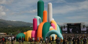 El arte juega a lo grande en Cosquín Rock