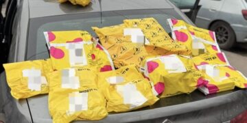 Recuperaron un vehículo de reparto robado y detuvieron a dos personas
