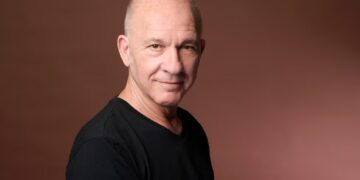 Darío Grandinetti y otras historias que esperan tras el telón